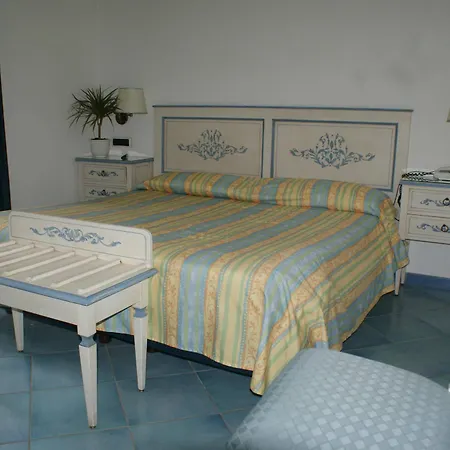 Ciccio Hotel 3*